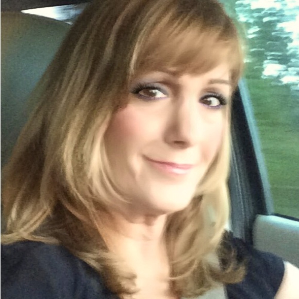 Meet your Posher, Laurie